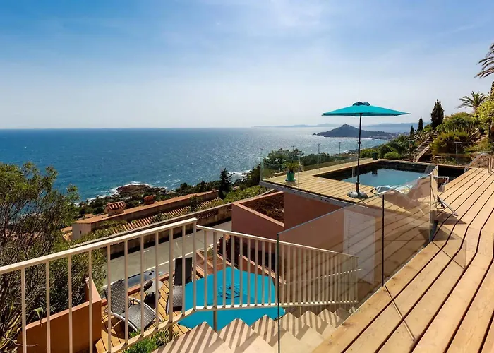 Casa vacanze Sea-view For 8 Guests With Heated Pool Antheor-Cap-Roux