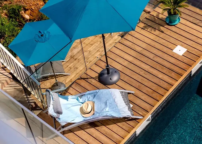 Casa vacanze Sea-view For 8 Guests With Heated Pool *
