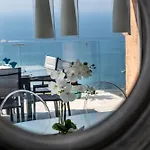 Сasa de vacaciones Sea-view For 8 Guests With Heated Pool