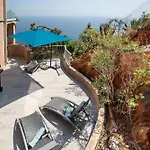 Сasa de vacaciones Sea-view For 8 Guests With Heated Pool *