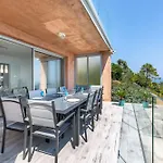 Sea-view For 8 Guests With Heated Pool Сasa de vacaciones