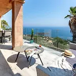 Сasa de vacaciones Sea-view For 8 Guests With Heated Pool