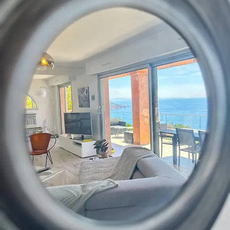 Charming Riviera For 8 Guests Pool & Sea View